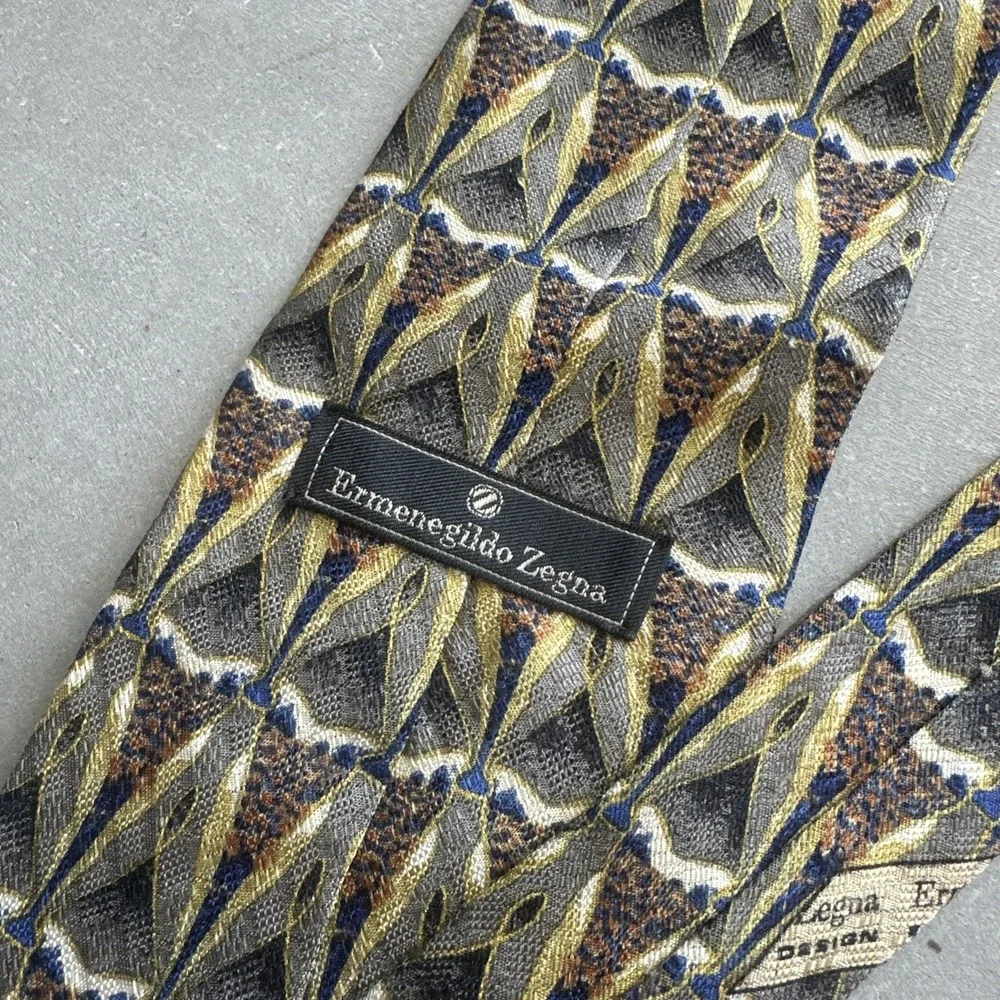 Ermengildo Zegna Men's Silk Tie Made In Italy - Exclusive Design - Abstract